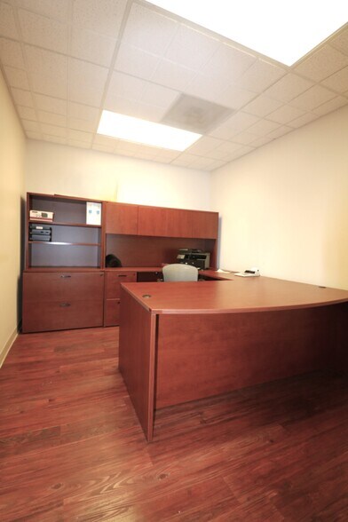 More Photos Of 136 N Ridge St, Monroeville Medical For Sale