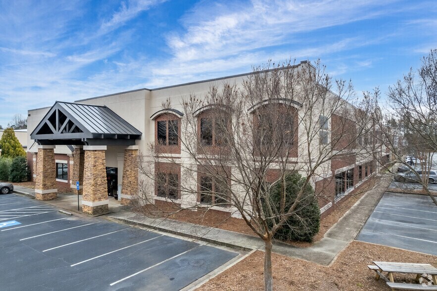 Primary Photo Of 215 Hembree Park Dr, Roswell Distribution For Lease