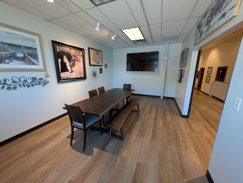 More Photos Of 7 E Cimarron St, Colorado Springs Office For Sale