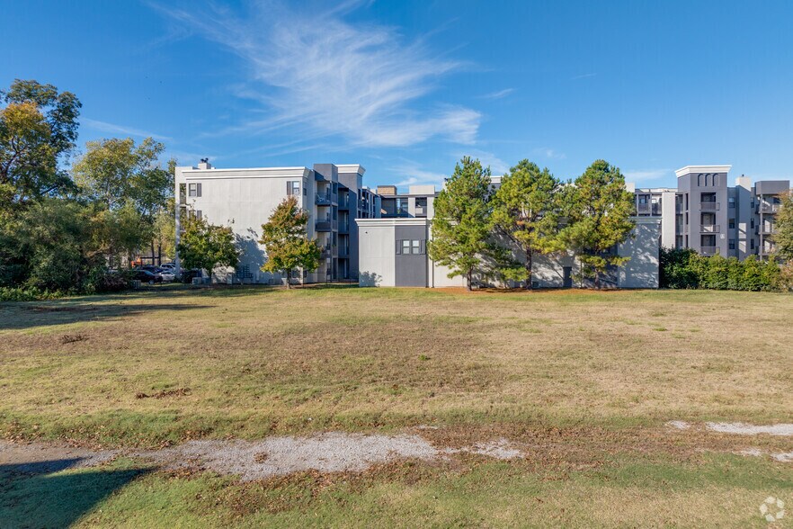 More Photos Of 2722 E 93rd St, Tulsa Land For Sale