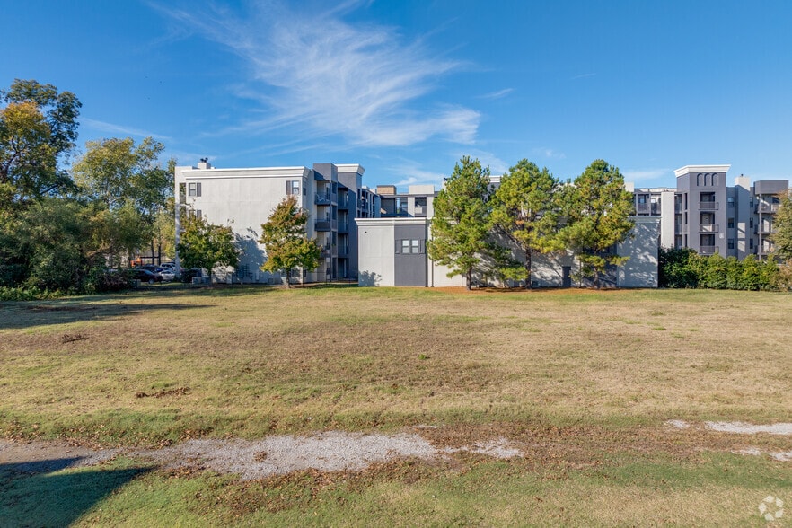 More Photos Of 2722 E 93rd St, Tulsa Land For Sale