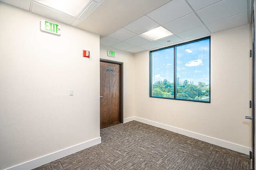 More Photos Of 3702 Washington St, Hollywood Medical For Lease