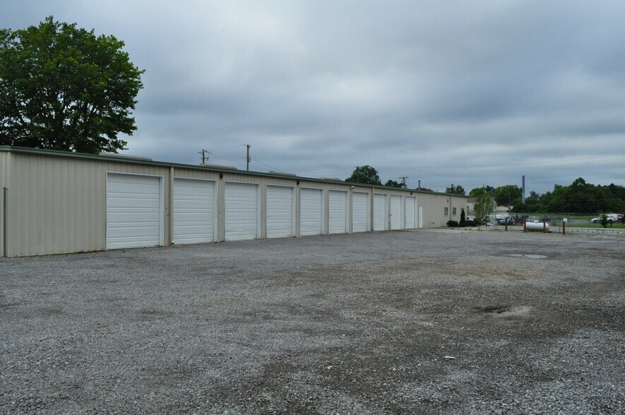 More Photos Of 2333 W Emory Rd, Powell Industrial For Sale