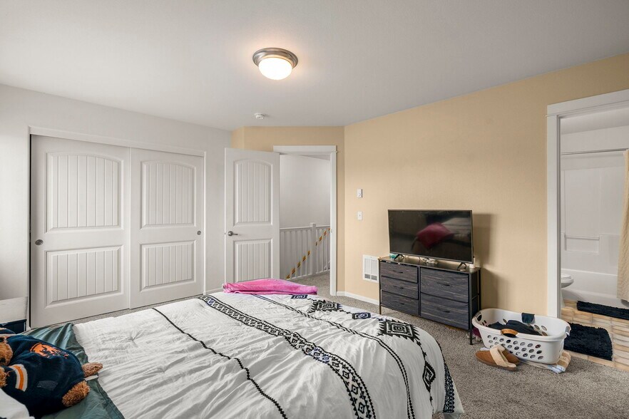 More Photos Of , Prineville Multifamily For Sale