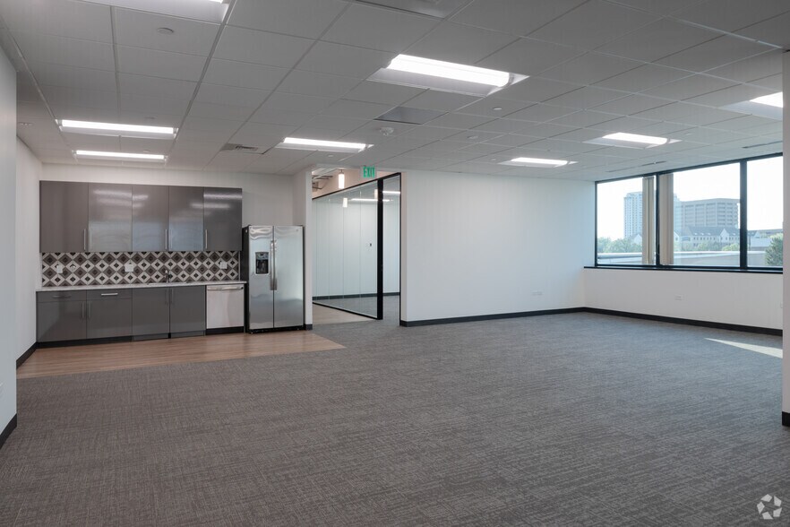 More Photos Of 400 S Colorado Blvd, Denver Office For Lease