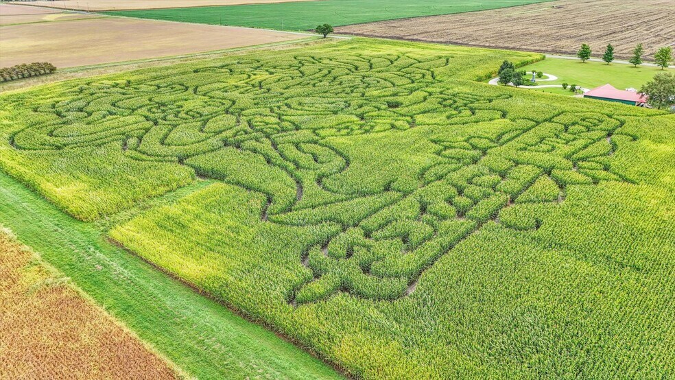 More Photos Of 1356 County Road 2900 N, Rantoul Specialty For Sale