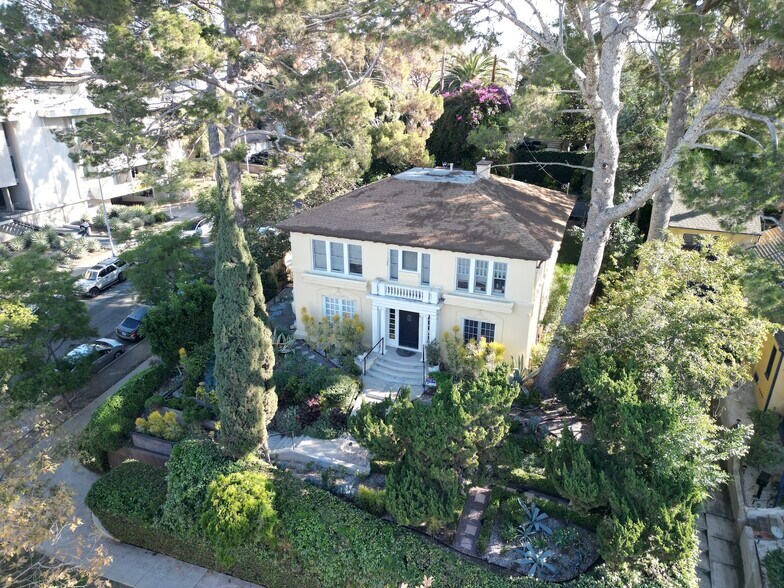 More Photos Of 200-208 S Westmoreland Ave, Los Angeles Multifamily For Sale