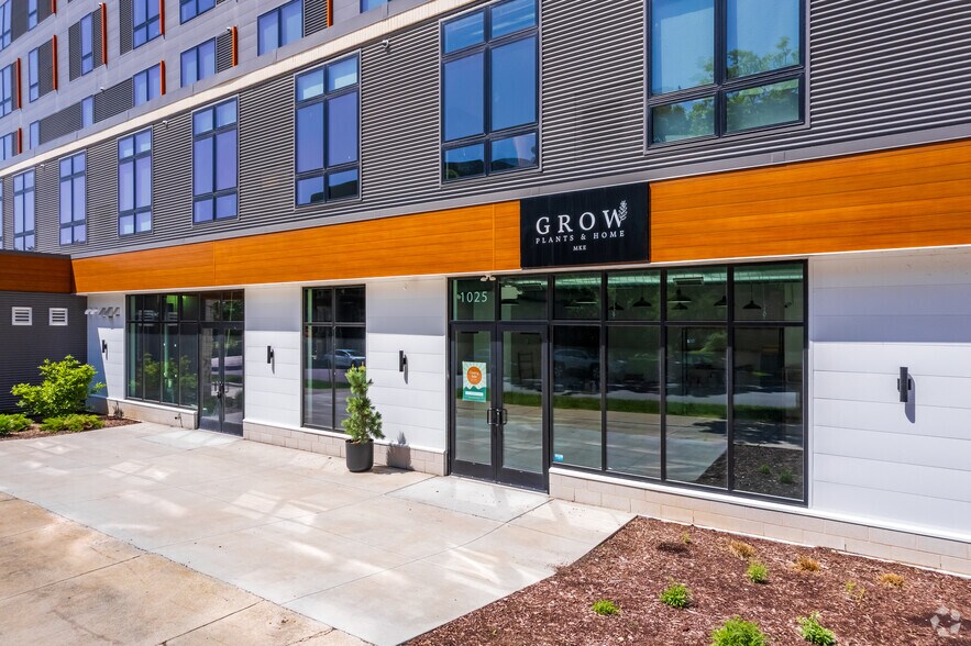 More Photos Of 916 E State St, Milwaukee Apartments For Lease