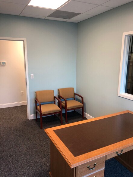 More Photos Of 8761 Virginia Meadows Dr, Manassas Warehouse For Lease