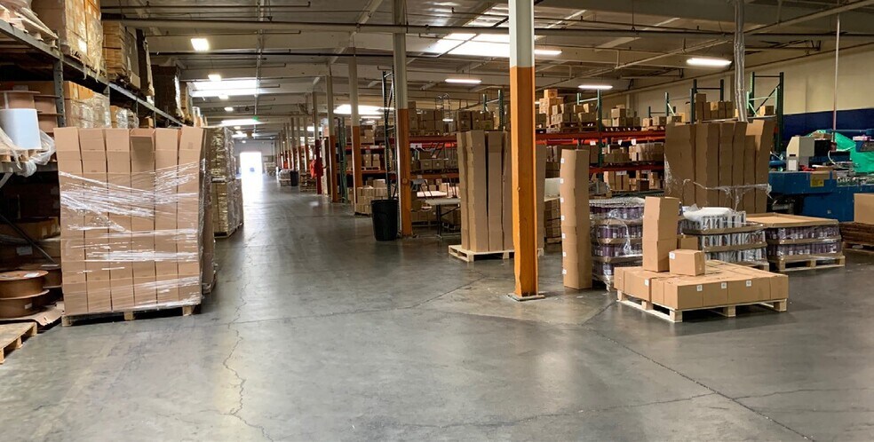 More Photos Of 110 Erie St, Pomona Manufacturing For Lease