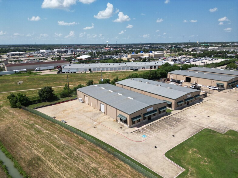 More Photos Of 1430 Vanderwilt Ln, Katy Unknown For Lease