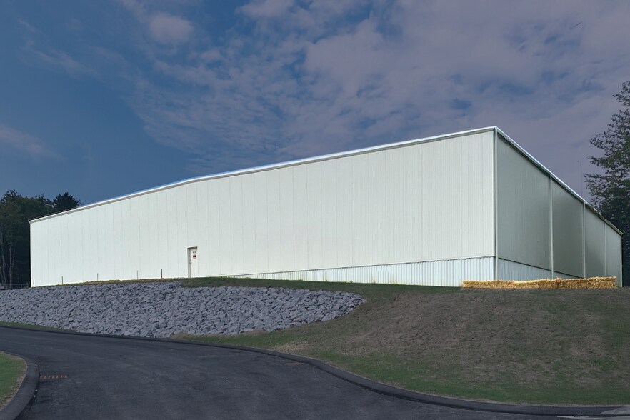 More Photos Of 52 R W Moore Dr, Orange Warehouse For Sale