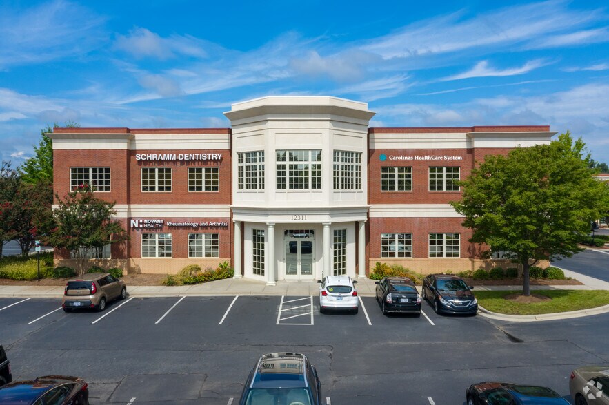 More Photos Of 12311 Copper Way, Charlotte Medical For Lease