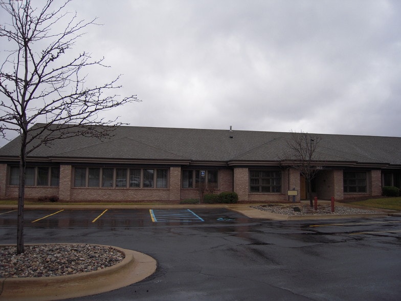 Primary Photo Of 825 Centennial Way, Lansing Office For Lease