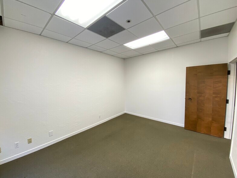 More Photos Of 4966 El Camino Real, Los Altos Office For Sale