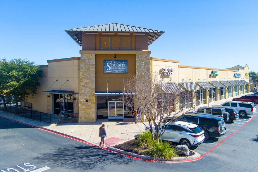 More Photos Of 12908-12932 Bandera Rd, Helotes General Retail For Sale
