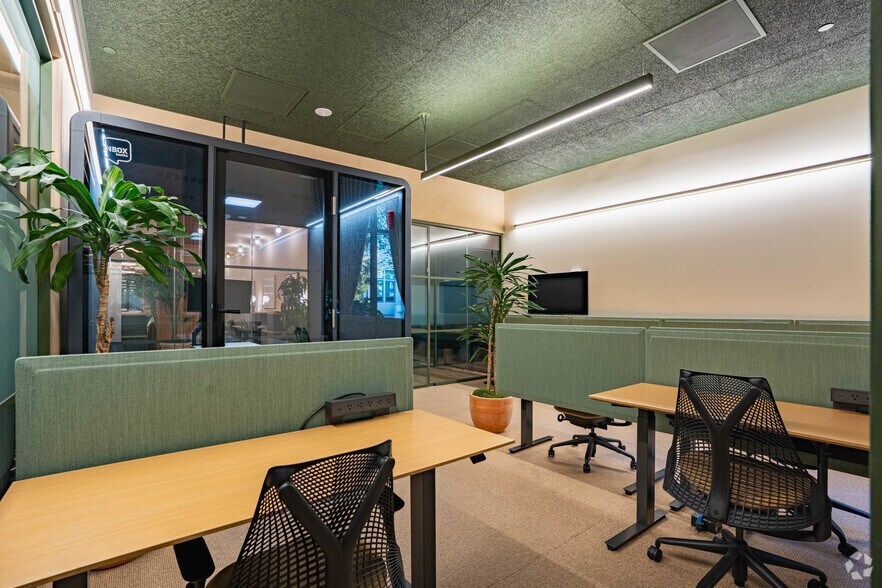 More Photos Of 1300 El Camino Real, Menlo Park Coworking Space