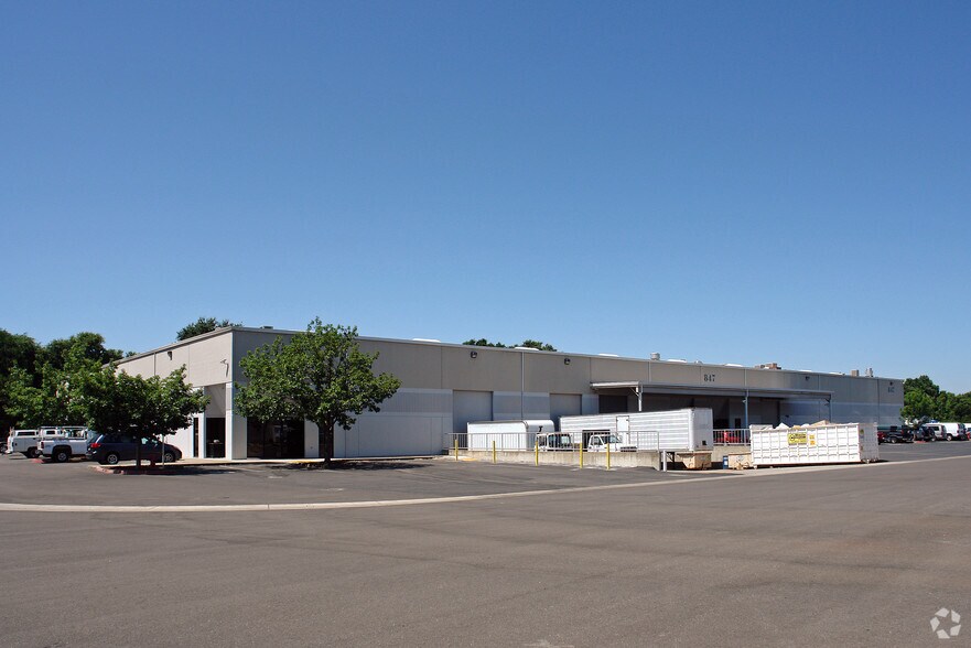 More Photos Of 841-849 F St, West Sacramento Warehouse For Lease