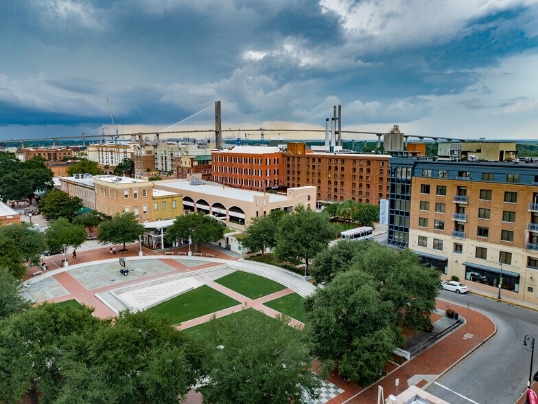 More Photos Of 111 W Congress St, Savannah Storefront Retail Office For Sale