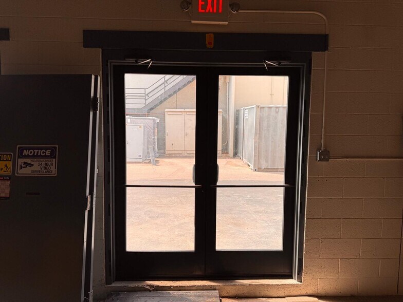 More Photos Of 111 S Dobson Rd, Mesa Unknown For Lease