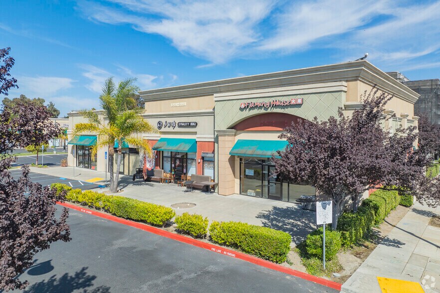 More Photos Of 5454 Central Ave, Newark Unknown For Lease