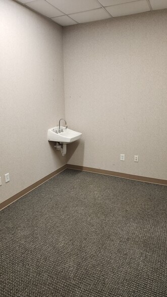 More Photos Of 3150 Polk St, Houston Medical For Sale