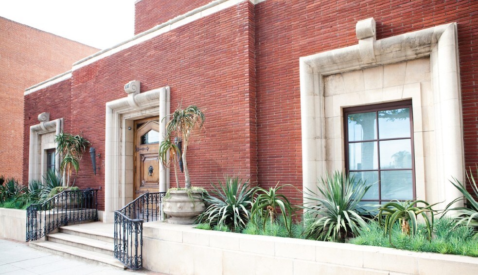 More Photos Of 121 S Beverly Dr, Beverly Hills Office For Lease