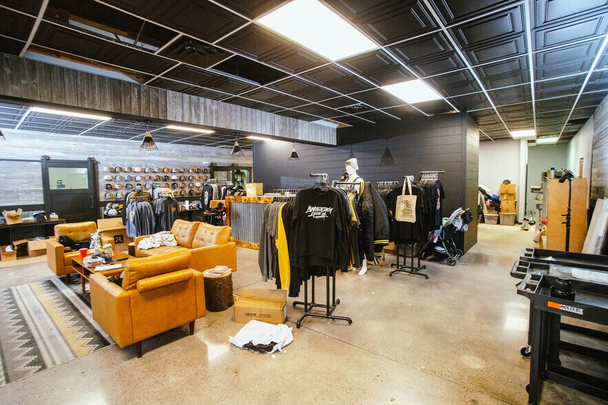 More Photos Of 115 E Washington, Winterset Office For Sale