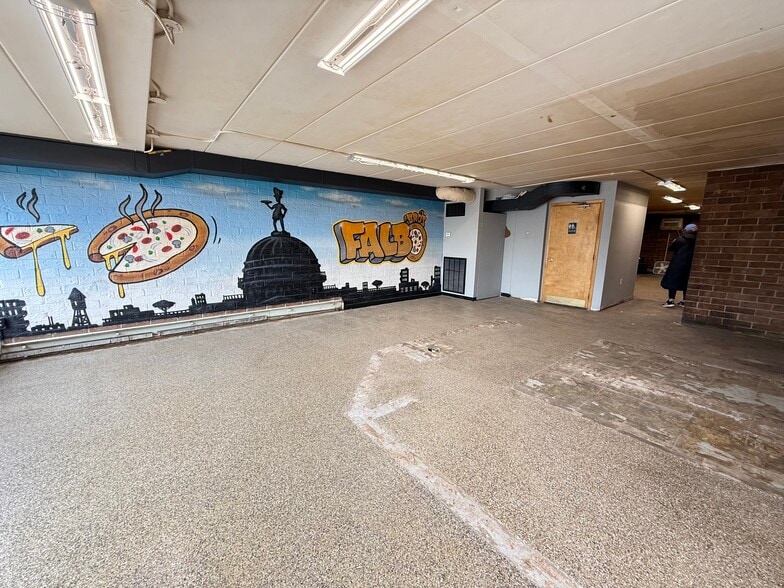 More Photos Of 406 S Park St, Madison Storefront For Lease