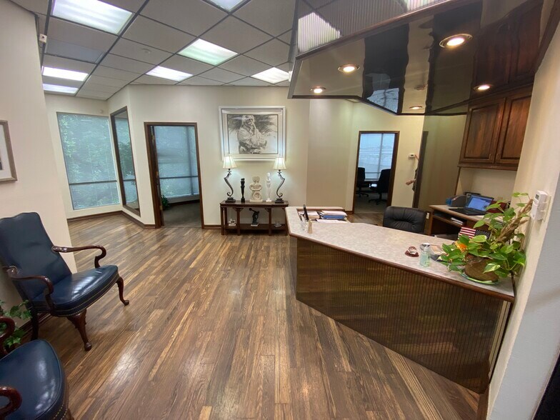 More Photos Of 3500 SW HK Dodgen Loop, Temple Office For Sale