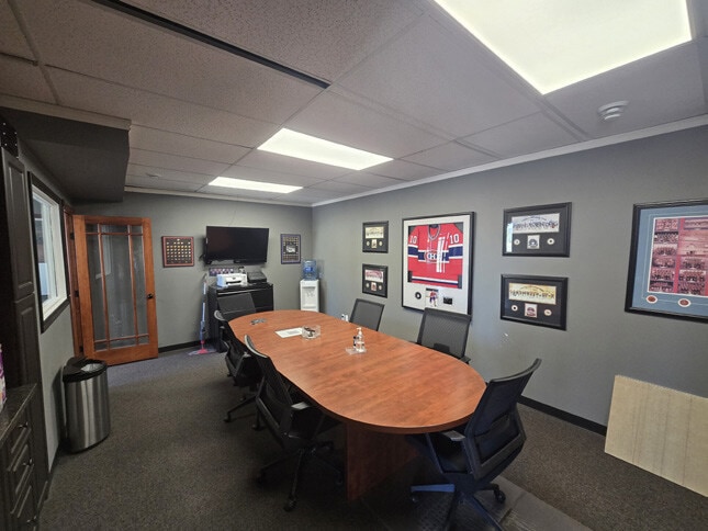 More Photos Of 855 Arcola Av, Regina Office For Sale