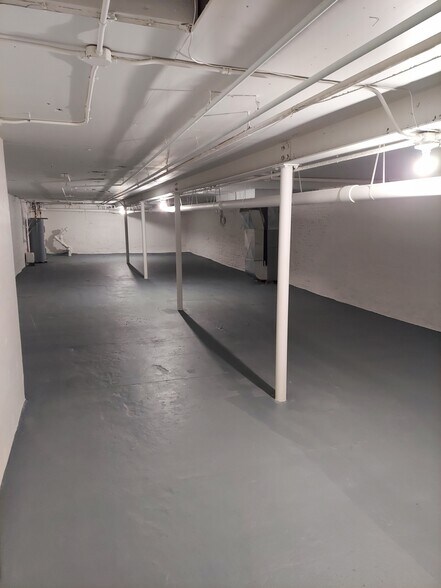 More Photos Of 120 S Main St, Elkhart Office For Lease