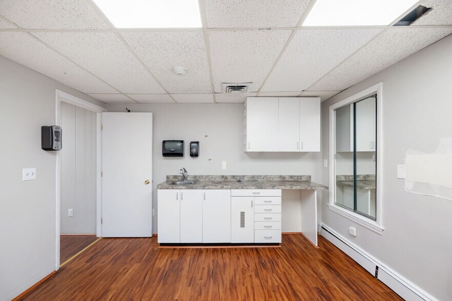 More Photos Of 275 W Main St, Norton Office Residential For Sale
