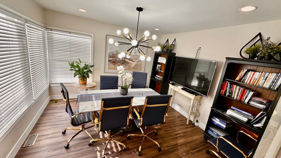 More Photos Of 152 W 500 S, Bountiful Office For Sale