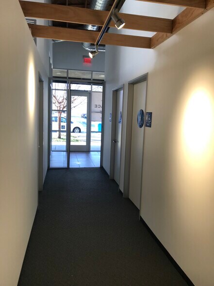 More Photos Of 2657-2659 Spring St, Redwood City Office For Lease