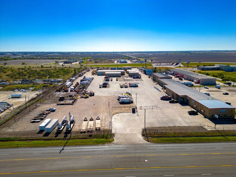 More Photos Of 5821 Agnes St, Corpus Christi Service For Sale