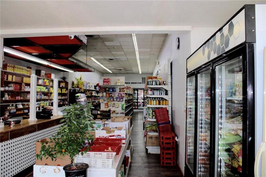 More Photos Of 429 Northampton St, Easton Apartments For Sale