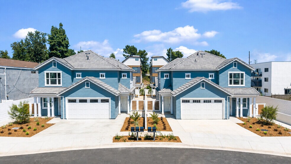 Primary Photo Of 6836 Whitman Ave, Van Nuys Multifamily For Sale