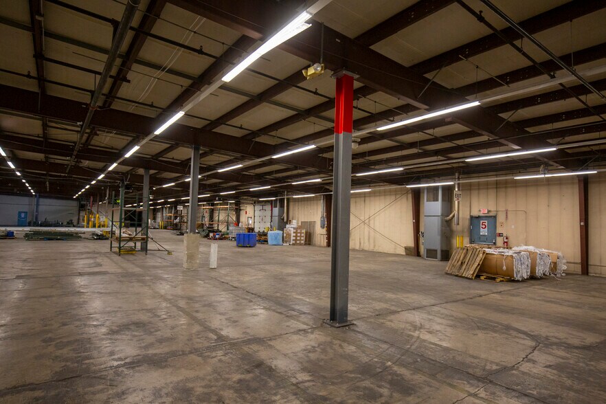 More Photos Of 939 Main St, Vandling Warehouse For Lease