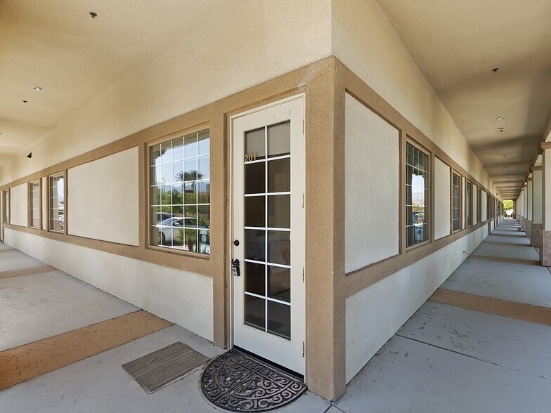 More Photos Of 35400 Bob Hope Dr, Rancho Mirage Medical For Sale