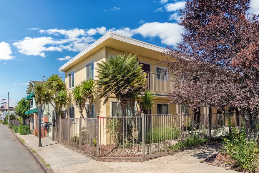 More Photos Of 2011 Rutherford St, Oakland Apartments For Sale