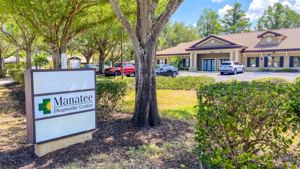 More Photos Of 2301 60th St, Bradenton Medical For Lease