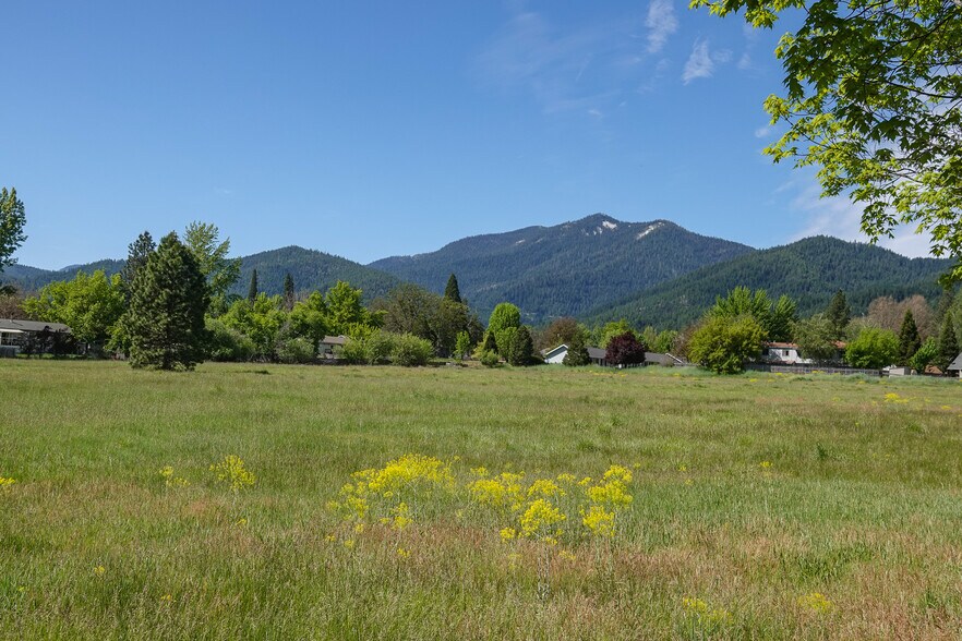 More Photos Of 0 Highway 3, Etna Land For Sale