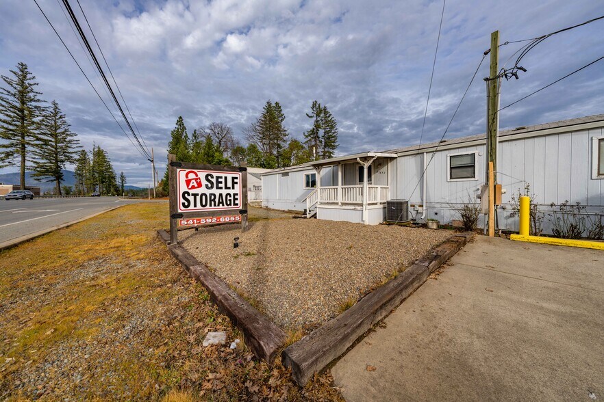 More Photos Of 25657 Redwood Hwy, Cave Junction Self Storage For Sale