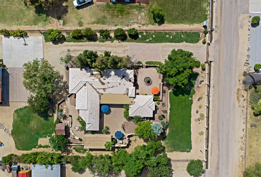 More Photos Of 16029 W Orangewood Ave, Litchfield Park Contractor Storage Yard For Sale