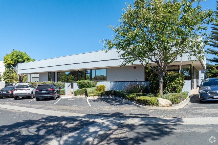 Primary Photo Of 2387 Portola Rd, Ventura Research And Development For Lease