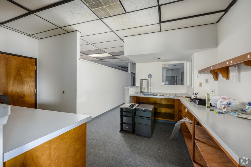 More Photos Of 3411-3419 Arden Way, Sacramento Office For Sale