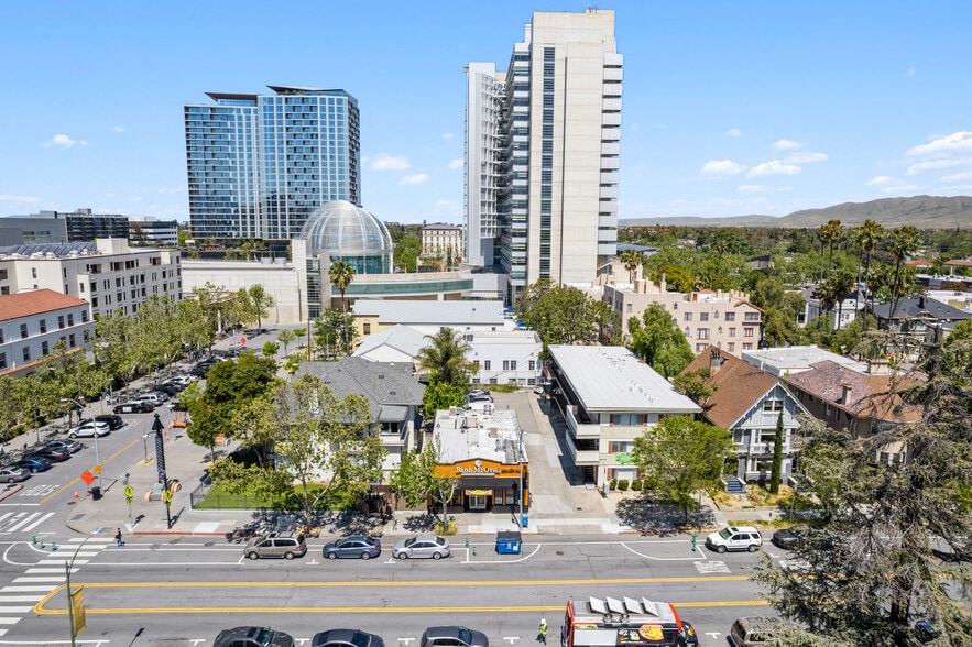 More Photos Of 221 E San Fernando St, San Jose Restaurant For Sale