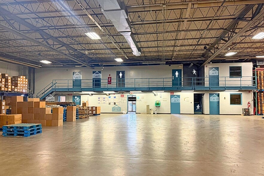 More Photos Of 10 Island Brook Ave, Bridgeport Warehouse For Sale