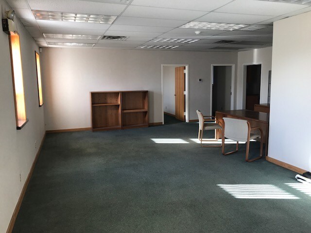 More Photos Of 18 Reynolds St, Norwalk Office For Lease